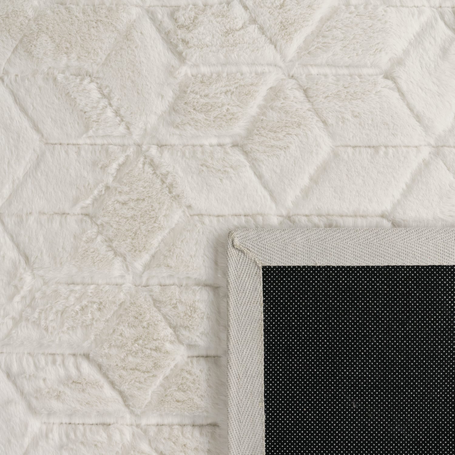 Fell-Teppich Arnheim Creme