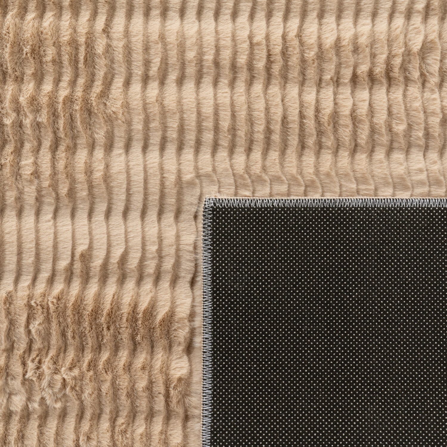 Fell-Teppich Arnheim Beige